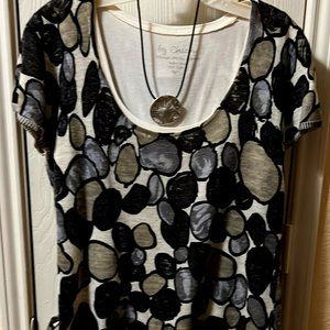 Two tshirts and a necklace